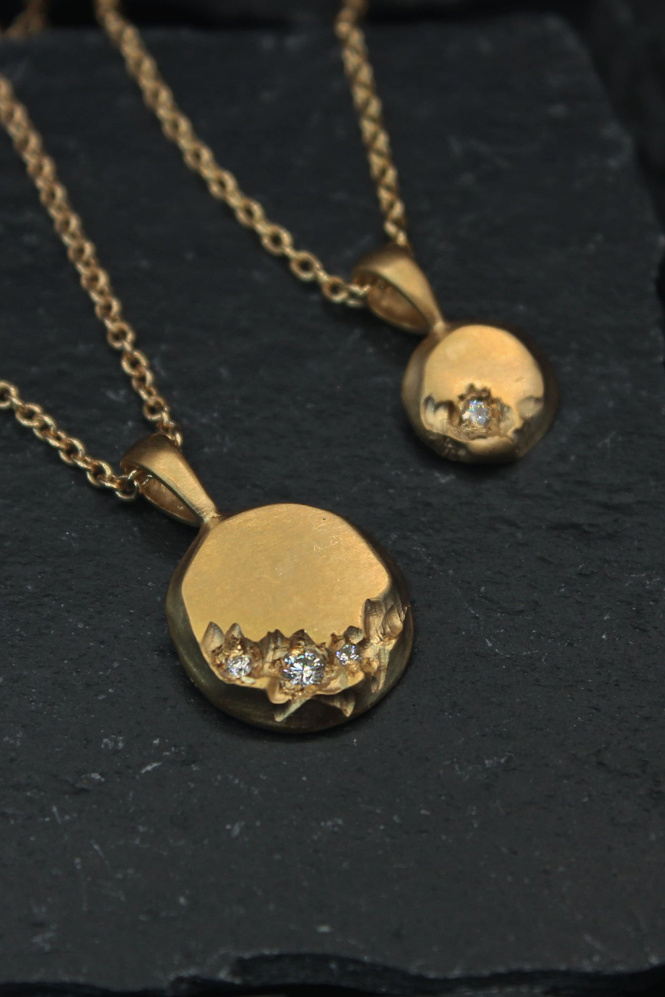 Fracture Pendant | Gold plated + Moissanite